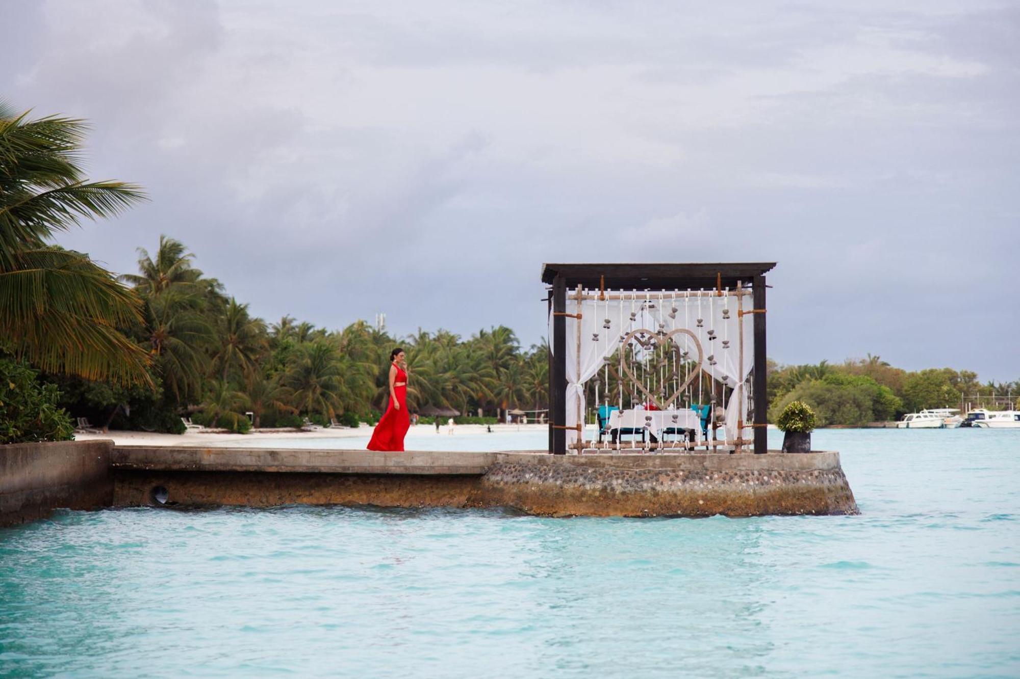 Sheraton Maldives Full Moon Resort & Spa Hulhumale Esterno foto