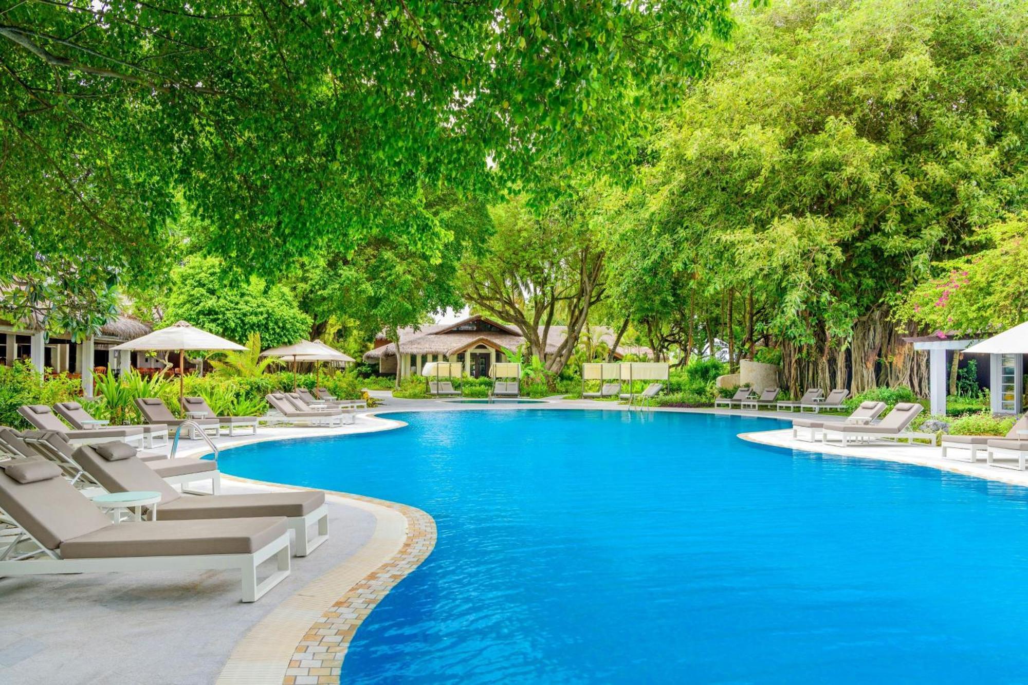 Sheraton Maldives Full Moon Resort & Spa Hulhumale Esterno foto